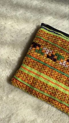 刺繍入りカラフルポーチ タイモン族