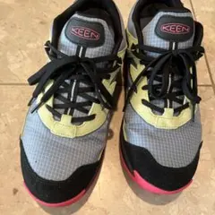 KEEN スニーカー グレー/イエロー/ピンク