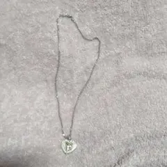 ハート型クリスタルネックレス