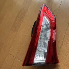 ヴィッツ　後期　左右純正テールランプ　中古　DVD付き Yahoo!オークション -「ヴィッツ ncp91 テール」(テールライト