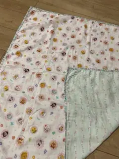 アンパンマン柄　ガーゼ生地　ブラケット　膝掛け