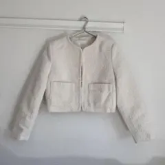 ホワイト ノーカラーショートジャケット