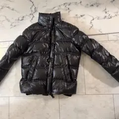 DUVETICA ブラックダウンジャケット XL