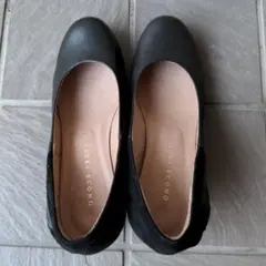 ラボキゴシワークス ローヒールパンプスのサムネイル
