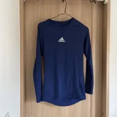 へ　adidas TECHFIT M ネイビー 長袖シャツ