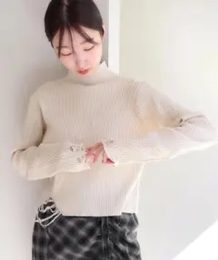 定価5940円　新品タグ　Kastane ハイネックダメージニットプルオーバー