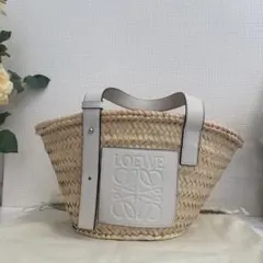 人気カラー✨ロエベ バスケット スモール かごバッグ ラフィア