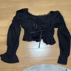 ブラック クロップド シャツ リボン付き