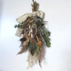 ドライフラワースワッグ