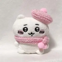 ちいかわ　お座りぬいぐるみ　ぬいぐるみ服　ベレー帽とマフラーのセット　ピンク
