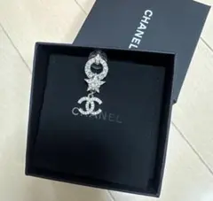 CHANEL 星形チャーム CCロゴ ピアス(片耳用)
