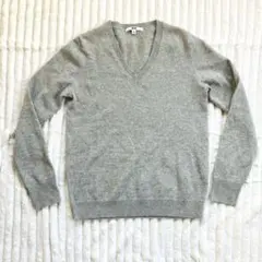 ユニクロ　Ｖネックグレーカシミヤ100% 美品