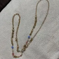 カラフルビーズとパールのロングネックレス