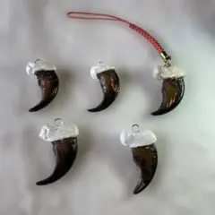ツキノワグマ 爪 アクセサリー ペンダントトップ 5個セット ツキノワグマ 爪 アクセサリー ペンダントトップ 5個セット - メルカリ