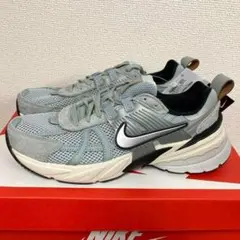 FN6703-003(T) WMNS NIKE V2K RUN 23cm