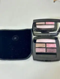 CHANEL レベージュ　パレットルガール　ライト