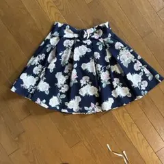【美品】INGNI フレアスカート