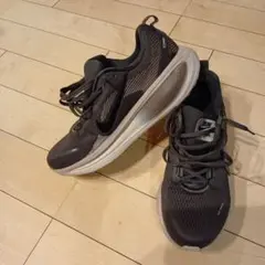 NIKE VOMERO 18 ナイキ ランニングシューズ ボメロ 28cm