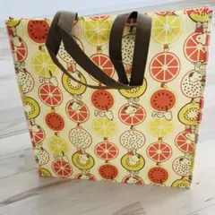 【新品】スヌーピー果物柄トートバッグ　大きなトートバッグ