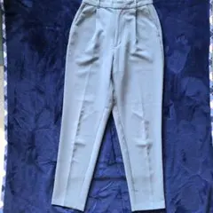 GU   テーパードパンツ