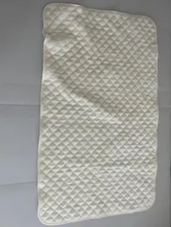 防水シーツ　アイボリー キルティング ベッドパッド