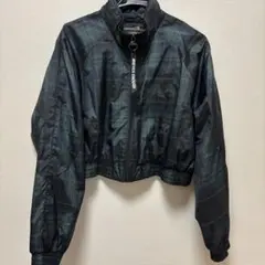 Bershka クロップドジャケット ブラック・グリーンチェック