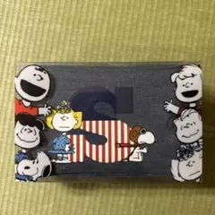 新品　PEANUTSスクエアポーチS
