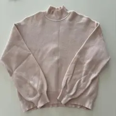 GU ジーユー　ピンク タートルネック ニットセーター 長袖