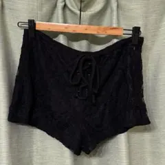 FOREVER 21 ブラックレースショートパンツ M