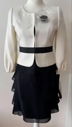 新品未使用　ホワイトジャケット ブラックワンピース　5号　カメリア　リボン付き