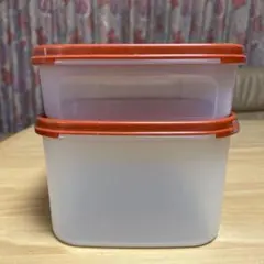 Tupperware赤色蓋半透明容器 重ねて収納！中身が見えて便利！のサムネイル