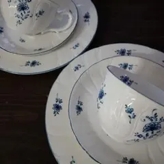 美品　ノリタケ　クラフトーン　トリオ　2客　青小花　カップ＆ソーサー　皿