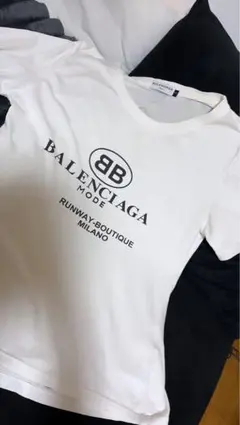 GUCCI テディベア ラインストーン Tシャツ GUCCI テディベア ラインストーン Tシャツ - メルカリ
