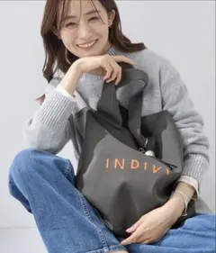 INDIVI グレー トートバッグのサムネイル