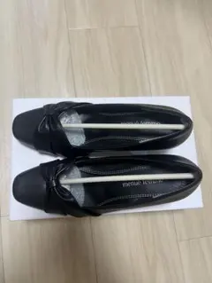 リボン付きブラックパンプス 21.5cm 小さいサイズ 黒