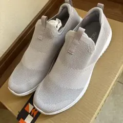 グレー メッシュ スリッポン