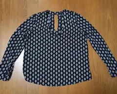 FOREVER 21 黒白ダイヤモンドパターン長袖シャツ M 美品