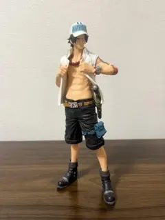 ワンピース　エース　フィギュア