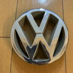 新品 LUPO GTI フロント グリル エンブレム 380853601 - メルカリ