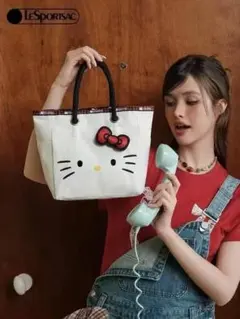 美品 ハローキティ レスポートサック ショルダーバッグ 50周年 ホワイト ともに50周年♡「レスポートサック」とハローキティのコラボアイテムが