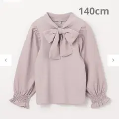 リボン付きブラウス