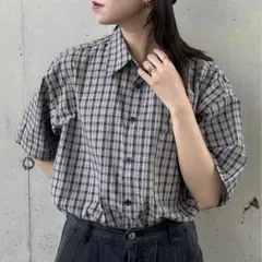 半袖シャツのサムネイル