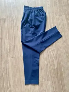 abhouseアバハウスセンタープレス綺麗めテーパードパンツ　ネイビーサイズ34