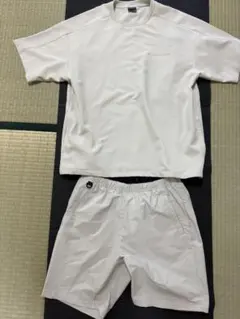 ニューバランス　the ctiy オーバーサイズTシャツ　パンツセットアップ