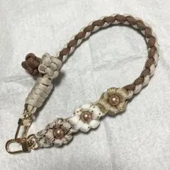 ナチュラル系 スマホストラップ ハンドストラップ パラコード ハンドメイド お花