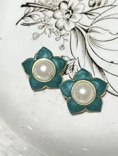 グリーン エナメル パール フラワー イヤリング フランスヴィンテージ