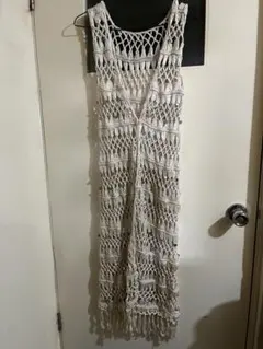 アイボリー マクラメ編み ロングベスト フリンジ付き