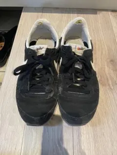 NIKE スニーカー ブラック ホワイト 24cm