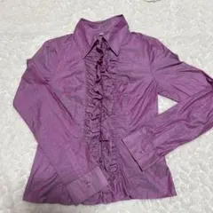UNIQLOフリル付き紫色長袖シャツ