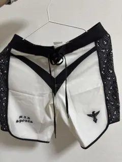 M.A.D SPORTS サーフパンツ 28インチ - メルカリ